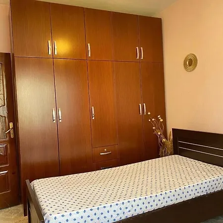 Otel Roeli's *